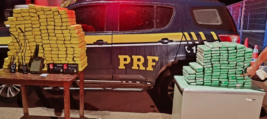 PRF apreende mais de 200 quilos de maconha em duas ações e prende três suspeitos na BR-365 em Patos de Minas